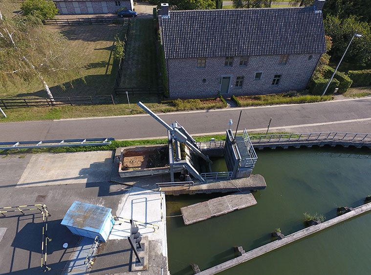 Dégrilleurs et grilles anti-déchets